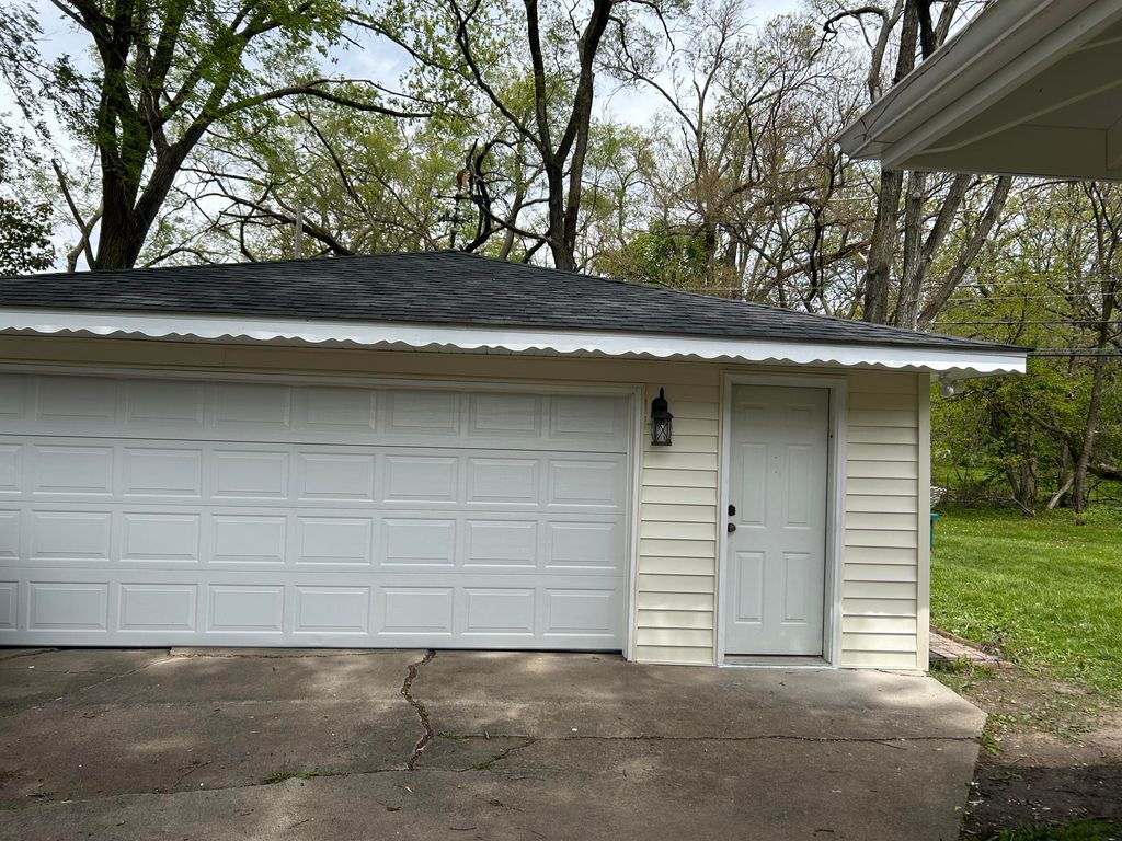 Photo of 2256 W 57th Place, Merrillville, IN 46410 (MLS # 838497)