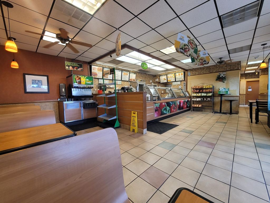 Photo of 1710 E Lincolnway, Valparaiso, IN 46383 (MLS # 835615)