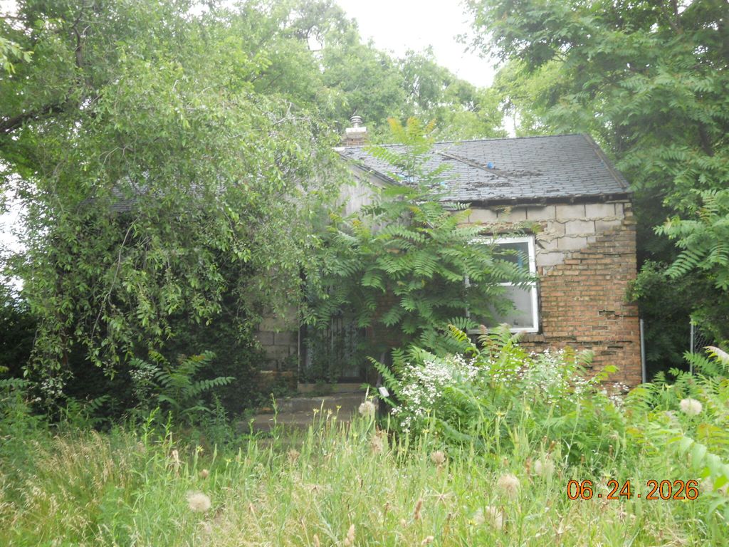 Photo of 2247 Georgia Street, Gary, IN 46407 (MLS # 841220)