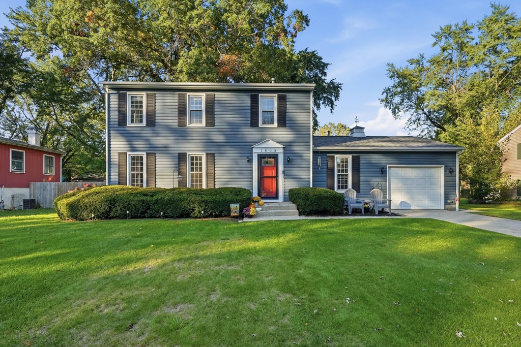 Photo of 1803 Mccord Road, Valparaiso, IN 46383 (MLS # 846422)