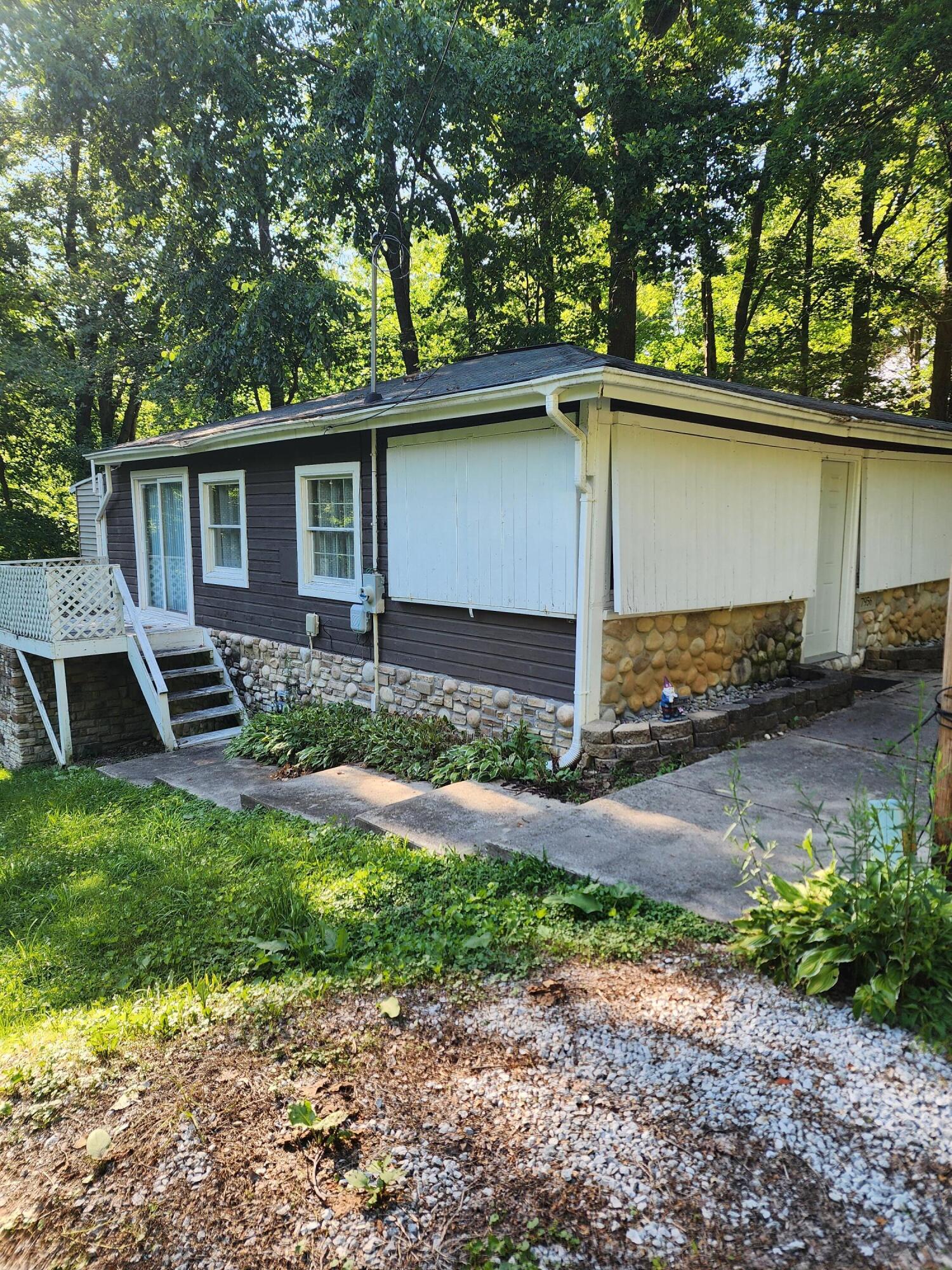 Photo 1 of 11 — 7956 N Elder Lane, New Carlisle, IN 46552