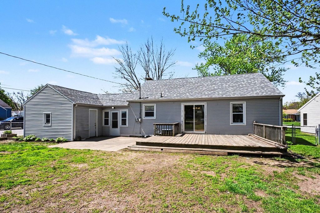 Photo of 400 N Lafayette Street, North Liberty, IN 46554 (MLS # 837542)