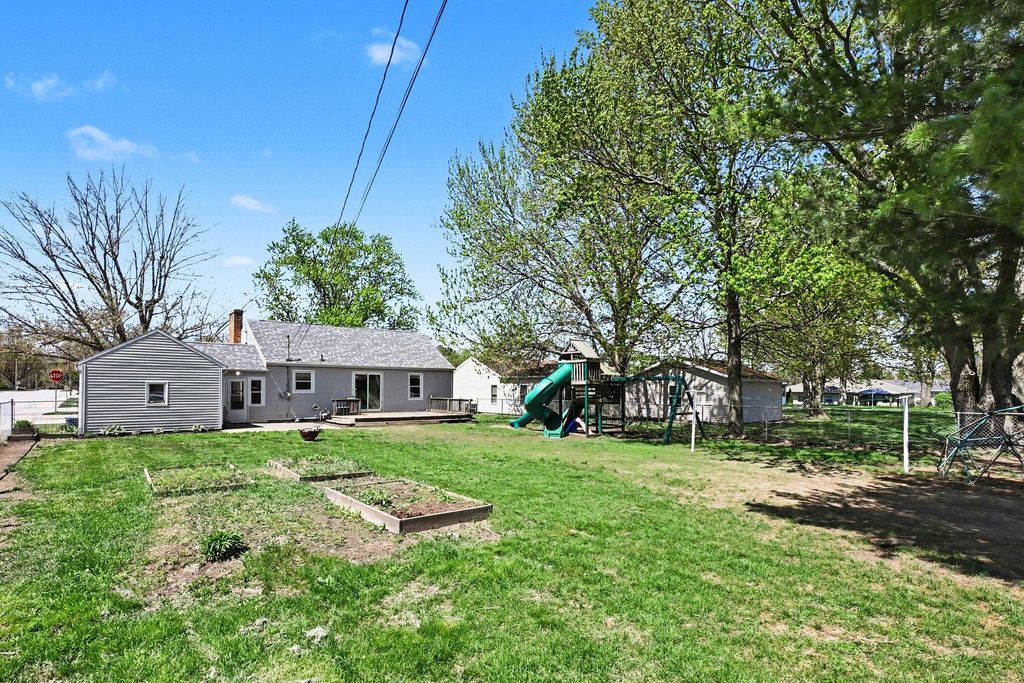 Photo of 400 N Lafayette Street, North Liberty, IN 46554 (MLS # 837542)