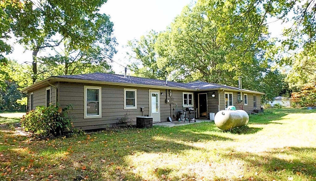 Photo of 9920 E State Rd 8, Knox, IN 46534 (MLS # 841676)