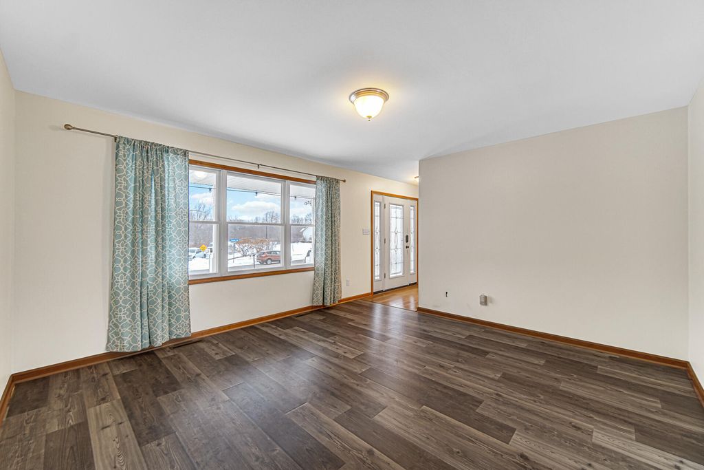 Photo of 515 Tamarack Trail, Hebron, IN 46341 (MLS # 831579)