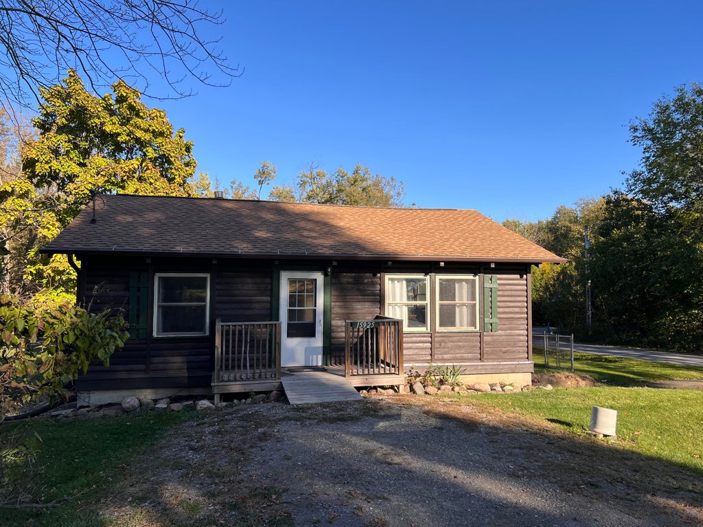 Photo of 15925 Wildwood Drive, Lowell, IN 46356 (MLS # 847476)