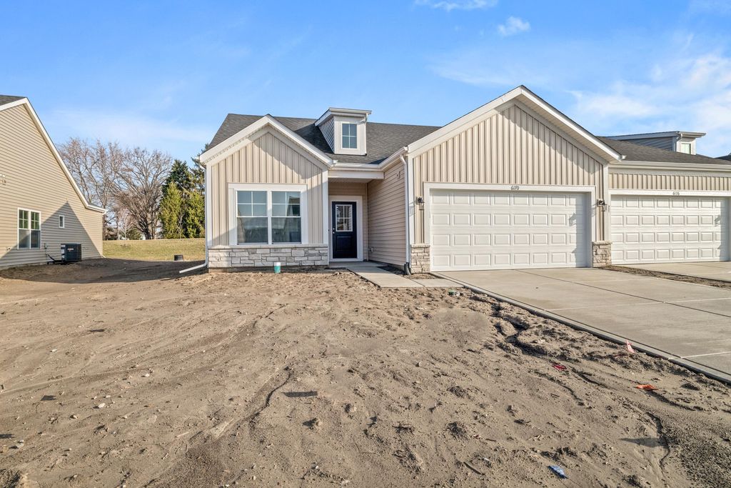 Photo of 6170 River Run Avenue, Portage, IN 46368 (MLS # 835418)