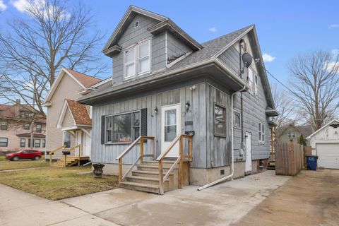 204 Jefferson Avenue, La Porte, IN 46350 - #: 834980