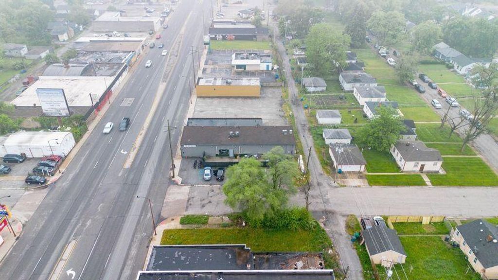 Photo of 5004 Broadway, Gary, IN 46408 (MLS # 832370)