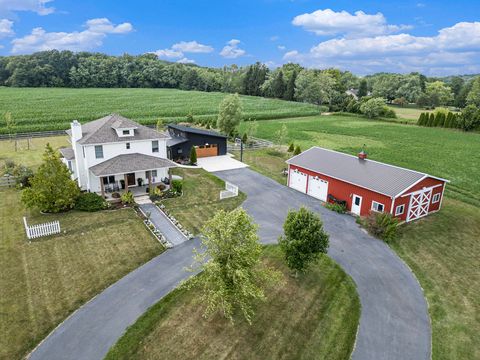 84 S 410 W Valparaiso IN 46385