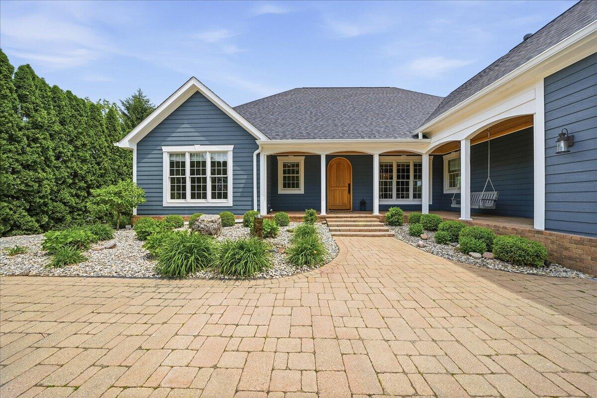 502 Stoney Ridge Court