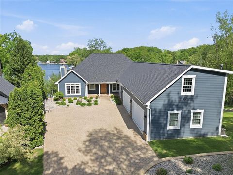 502 Stoney Ridge Court Valparaiso IN 46385