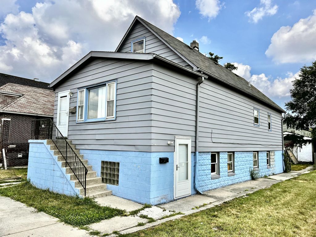 Photo of 602 E 150th Street, East Chicago, IN 46312 (MLS # 831186)