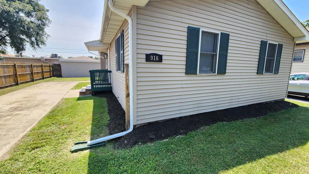 Photo of 916 Cherry Street, Hammond, IN 46324 (MLS # 842286)