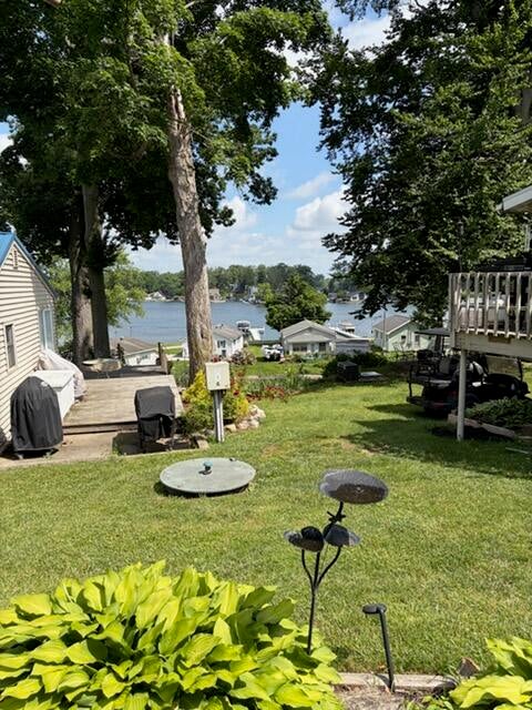 Photo of 111 Ems B36b2 Lane, Warsaw, IN 46582 (MLS # 844880)