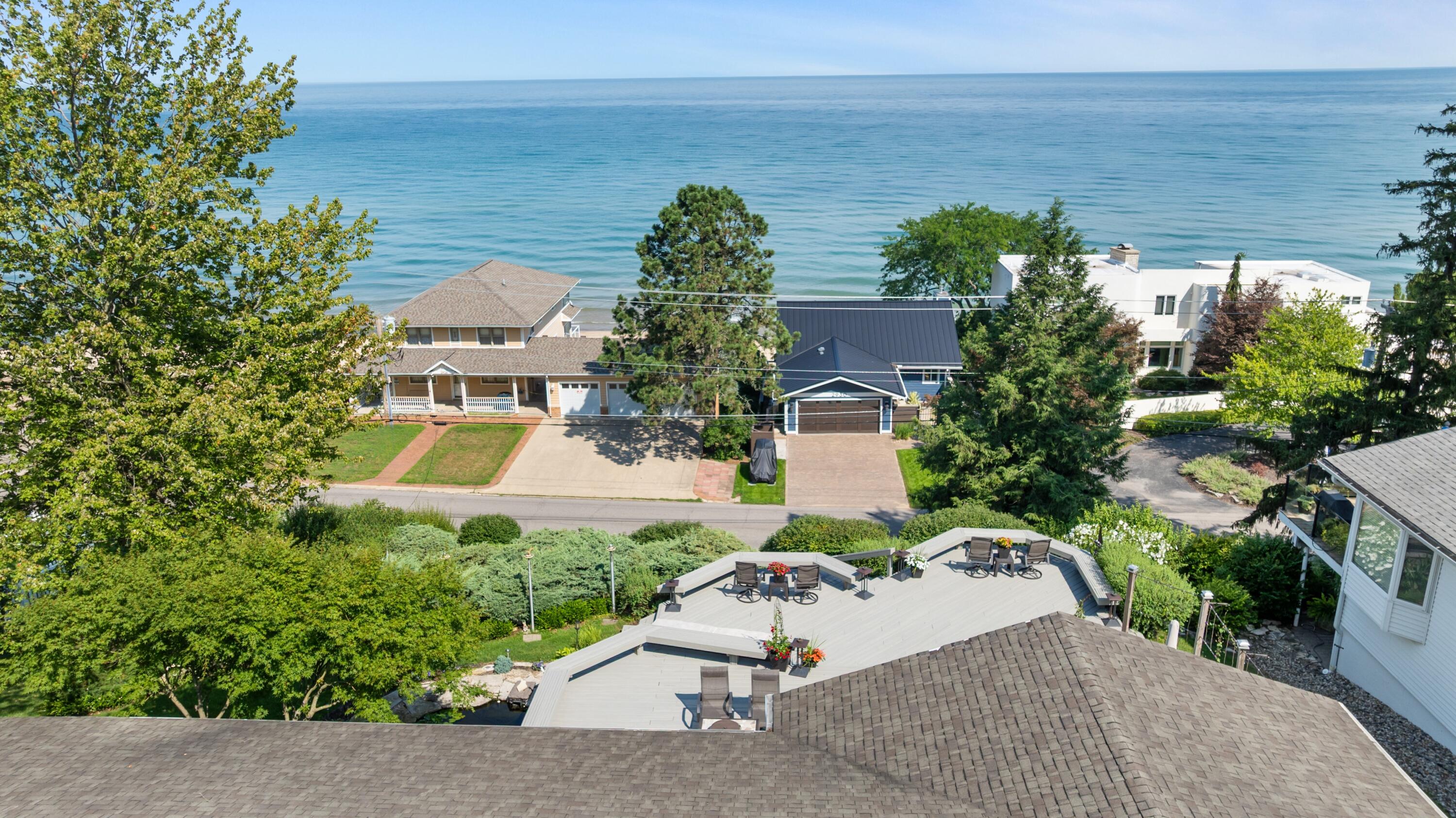 2925 Lake Shore Drive