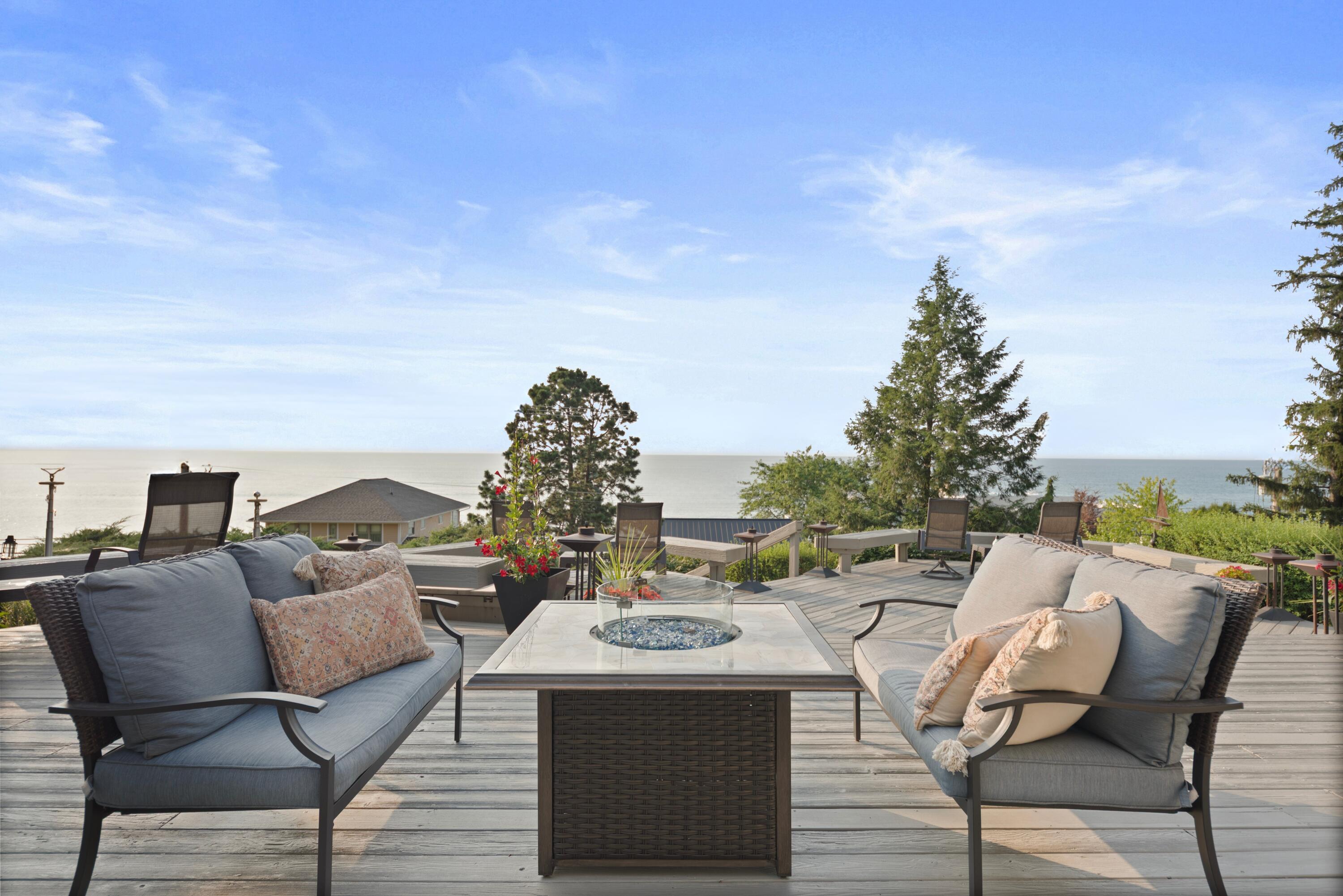 2925 Lake Shore Drive