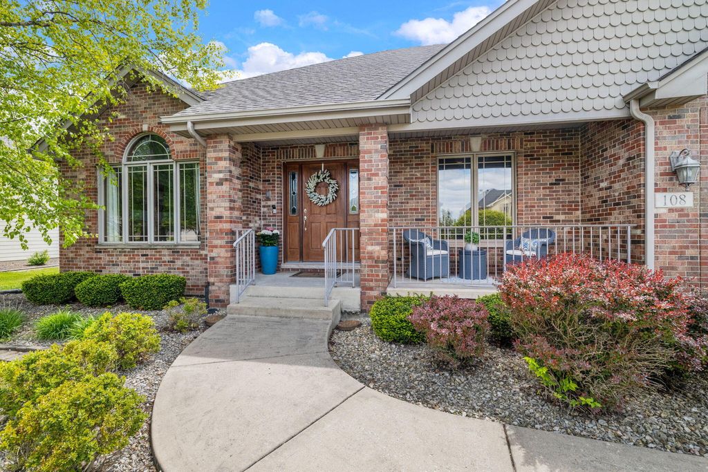 Photo of 108 Exeter Road, Munster, IN 46321 (MLS # 838704)