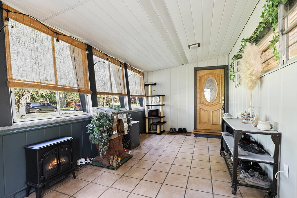 Photo of 8119 Forest Avenue, Munster, IN 46321 (MLS # 840116)