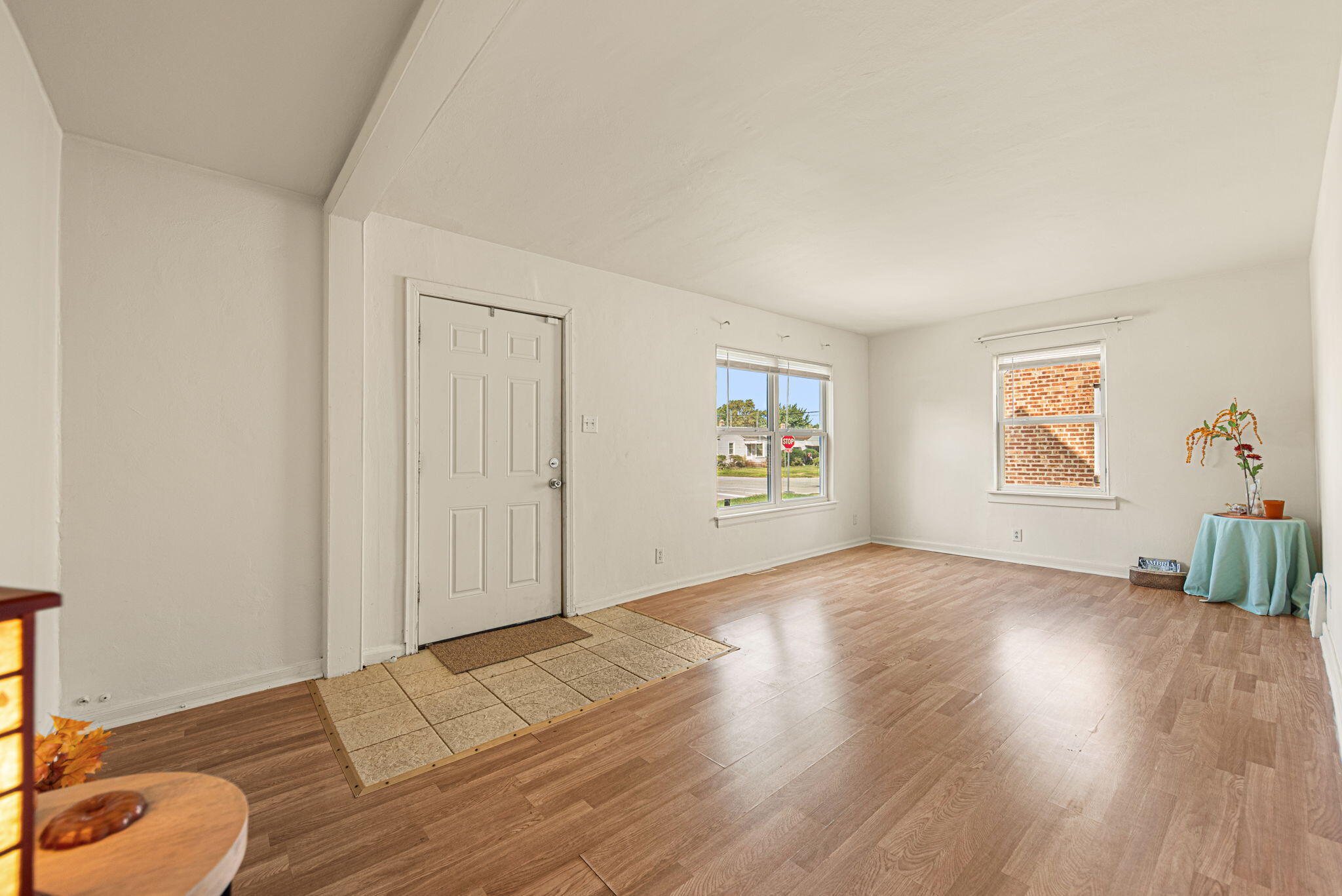 Hammond, Indiana 46324, United States, 3 Bedrooms Bedrooms, ,2 BathroomsBathrooms,Residential,Active,221311