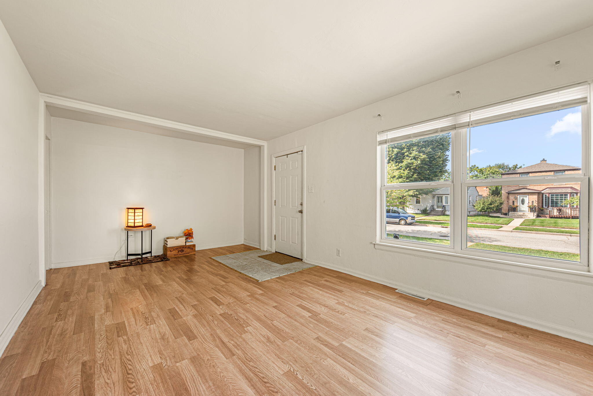 Hammond, Indiana 46324, United States, 3 Bedrooms Bedrooms, ,2 BathroomsBathrooms,Residential,Active,221311