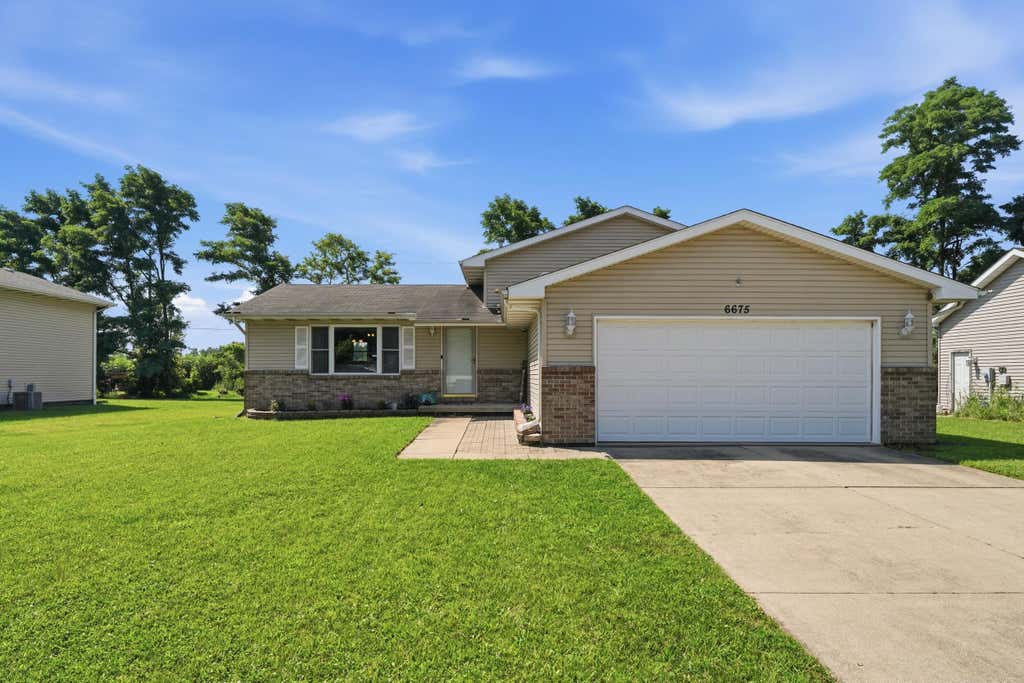 Photo of 6675 Silver Cloud Drive, Portage, IN 46368 (MLS # 843564)