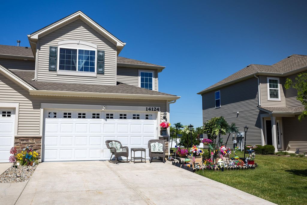 Photo of 14124 Magnolia Street, Cedar Lake, IN 46303 (MLS # 841052)