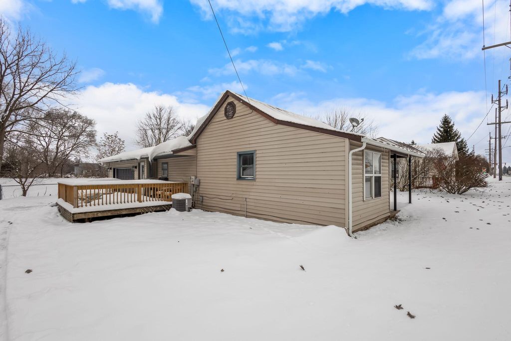 Photo of 206 W Indiana Street, Kouts, IN 46347 (MLS # 831547)