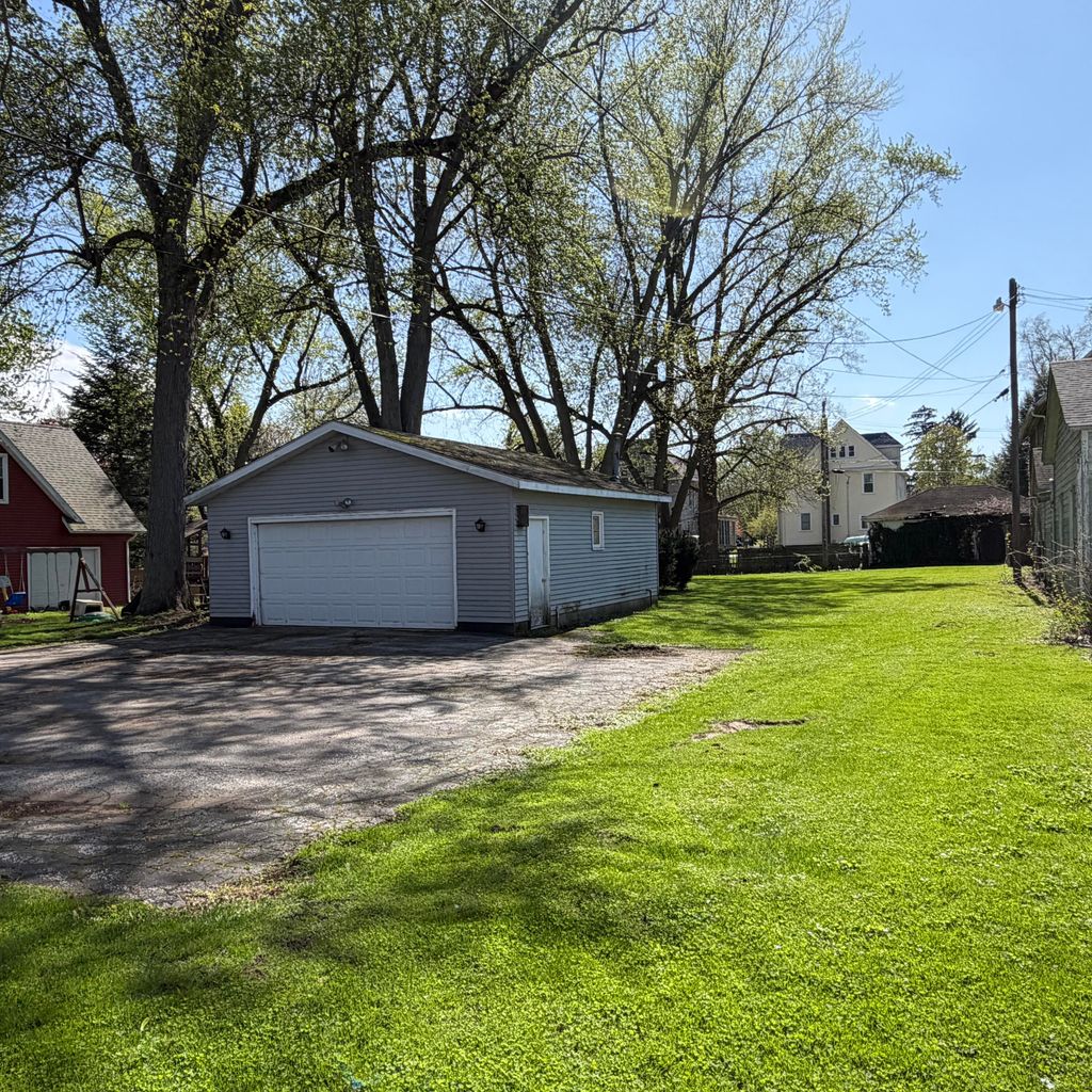 Photo of 1706 Monroe Street, La Porte, IN 46350 (MLS # 837379)