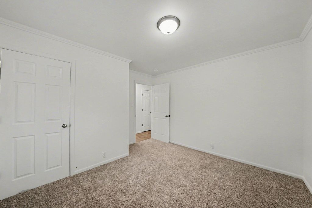 Photo of 613 N Ashland Avenue, Michigan City, IN 46360 (MLS # 835449)