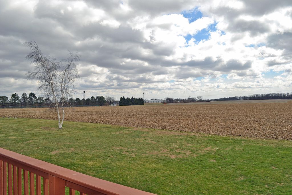 Photo of 2106 Arrow Leaf Lane, Valparaiso, IN 46383 (MLS # 835464)