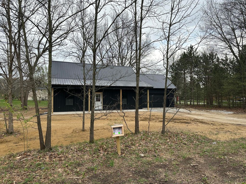 Photo of 4021 E Porter Street, DeMotte, IN 46310 (MLS # 837076)