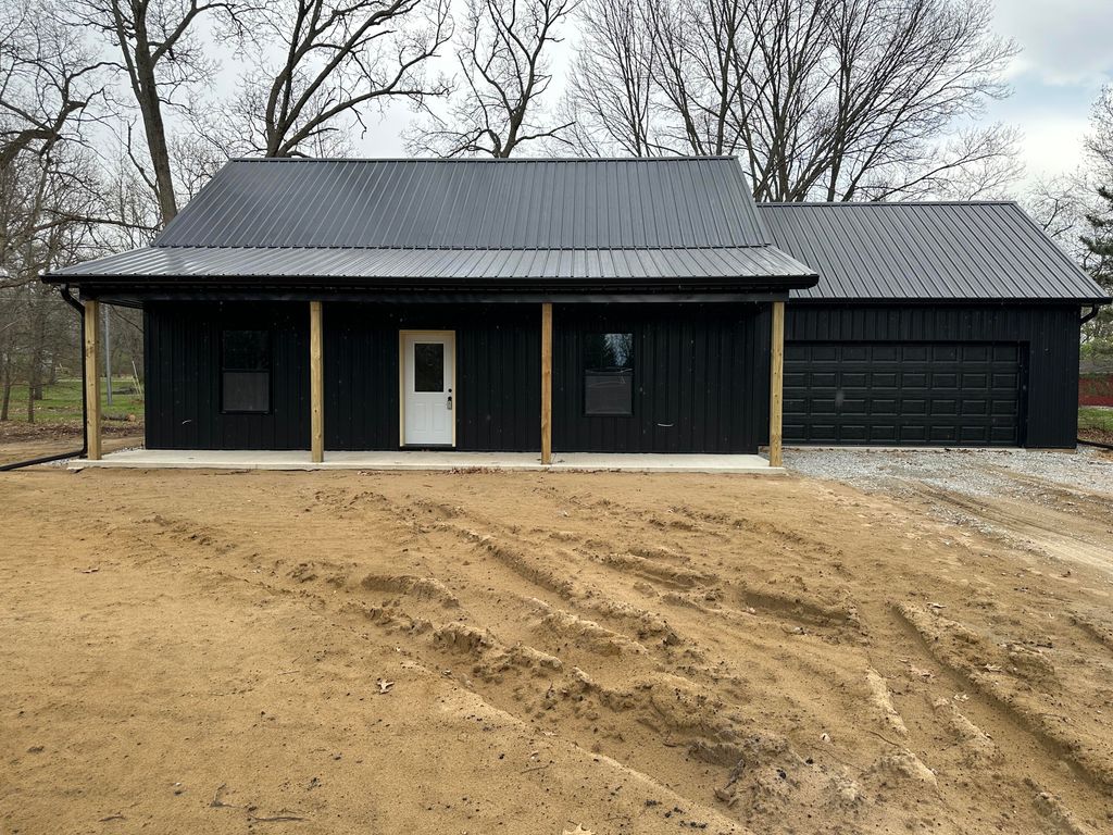 Photo of 4021 E Porter Street, DeMotte, IN 46310 (MLS # 837076)