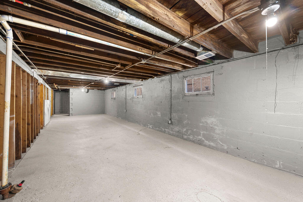 Gary, Indiana 46407, United States, 3 Bedrooms Bedrooms, ,1 BathroomBathrooms,Residential,Active,86880