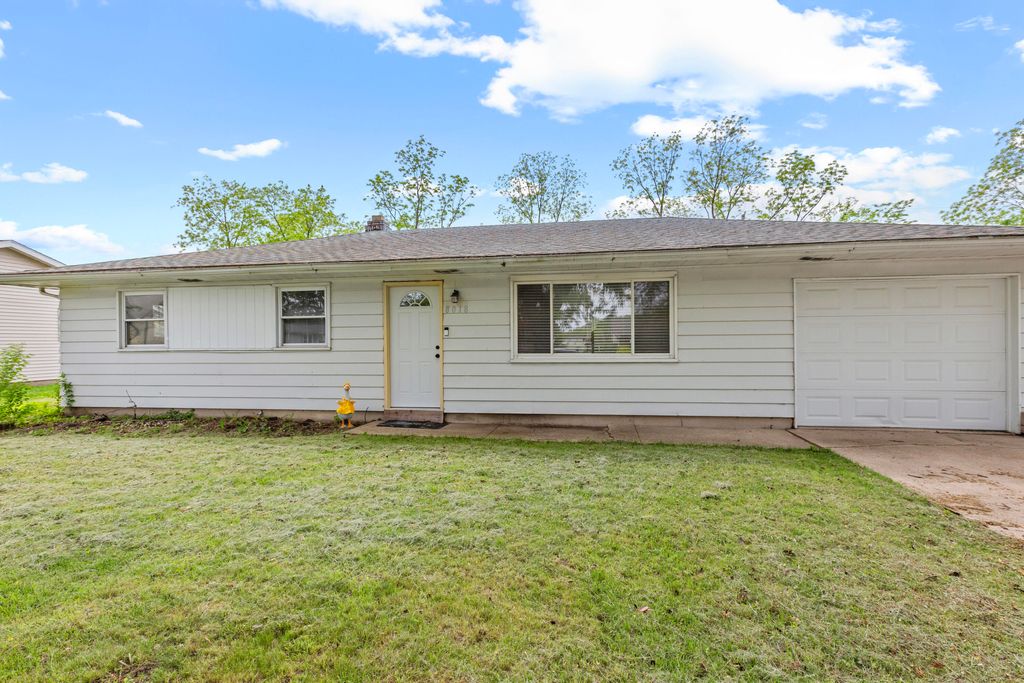 Photo of 8018 Taney Place, Merrillville, IN 46410 (MLS # 839607)