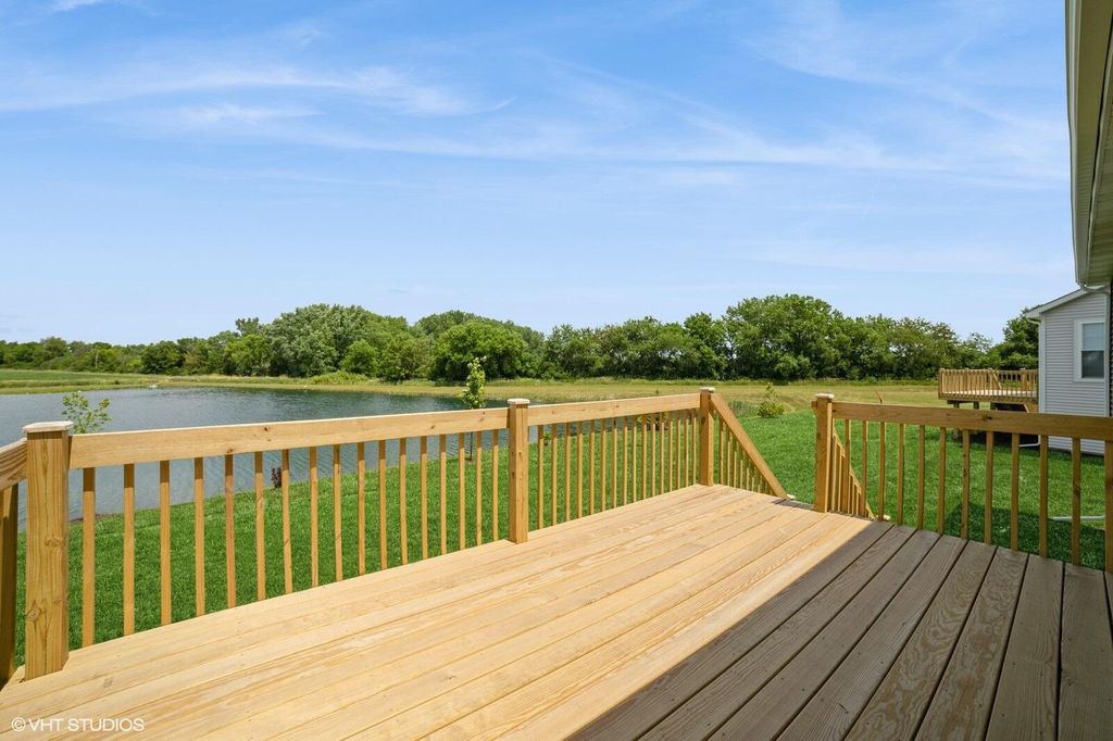 Photo of 5083 Sedona Circle, Schererville, IN 46375 (MLS # 829299)