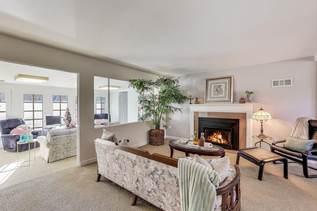 Photo of 108 Beverly Place, Munster, IN 46321 (MLS # 839023)