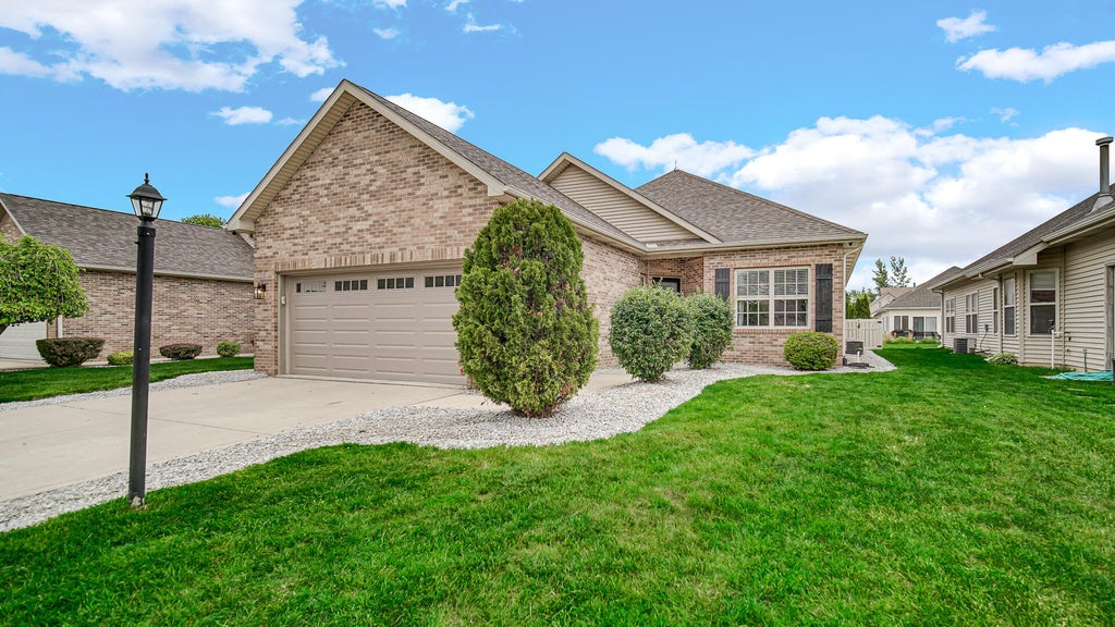 Photo of 7628 E 103rd Drive, Crown Point, IN 46307 (MLS # 839913)
