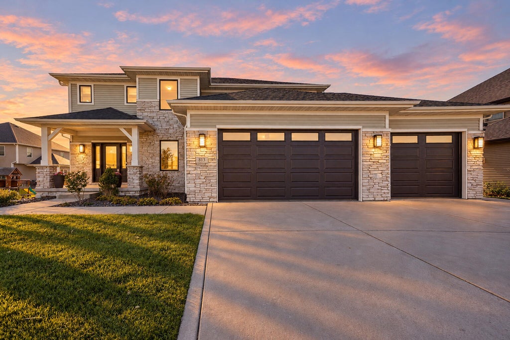 Photo of 813 Sylvia Lane, Crown Point, IN 46307 (MLS # 847640)