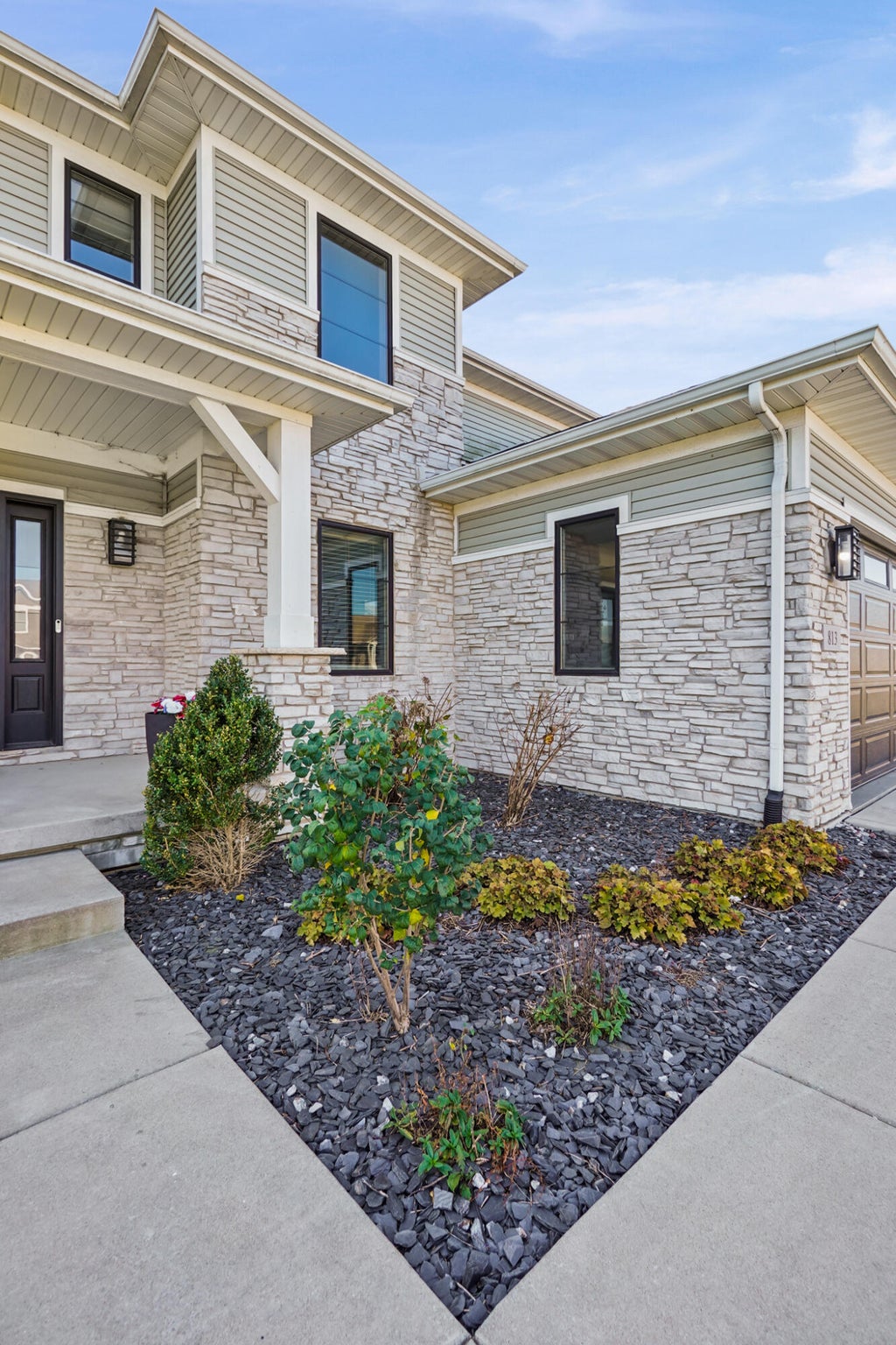 Photo of 813 Sylvia Lane, Crown Point, IN 46307 (MLS # 847640)