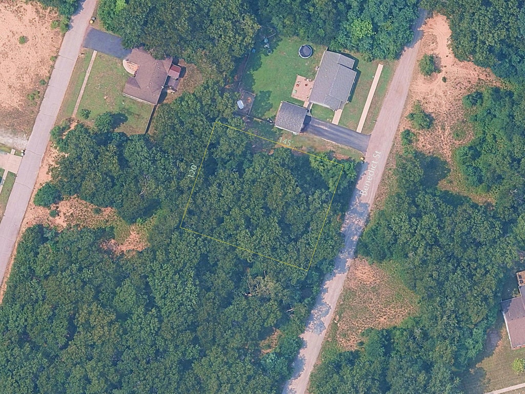 Photo of 3100 Benedict St, Hobart, IN 46342 (MLS # 840906)