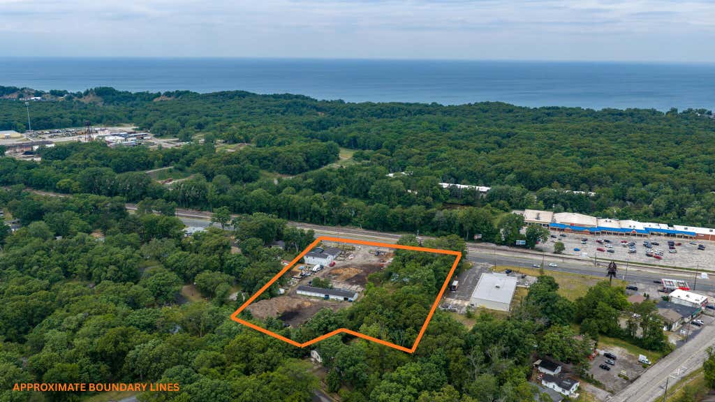 Photo of 2621 Us-12, Michigan City, IN 46360 (MLS # 842331)
