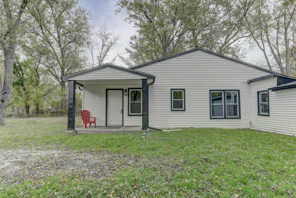 Photo of 1844 S Calhoun Street, Griffith, IN 46319 (MLS # 847478)