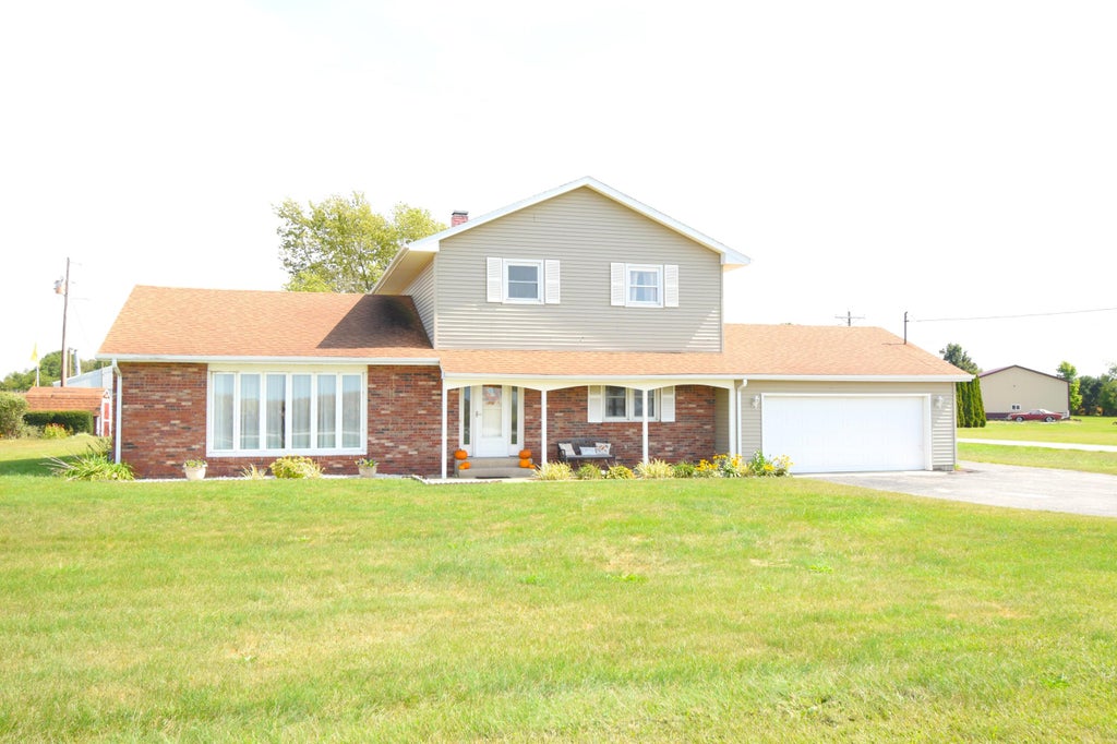Photo of 8733 S Us Hwy 231, Rensselaer, IN 47978 (MLS # 845679)