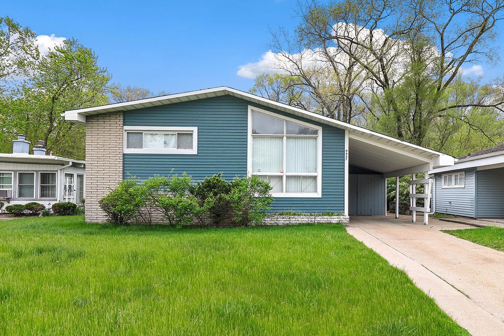 Photo of 6837 Ash Place, Gary, IN 46403 (MLS # 838071)