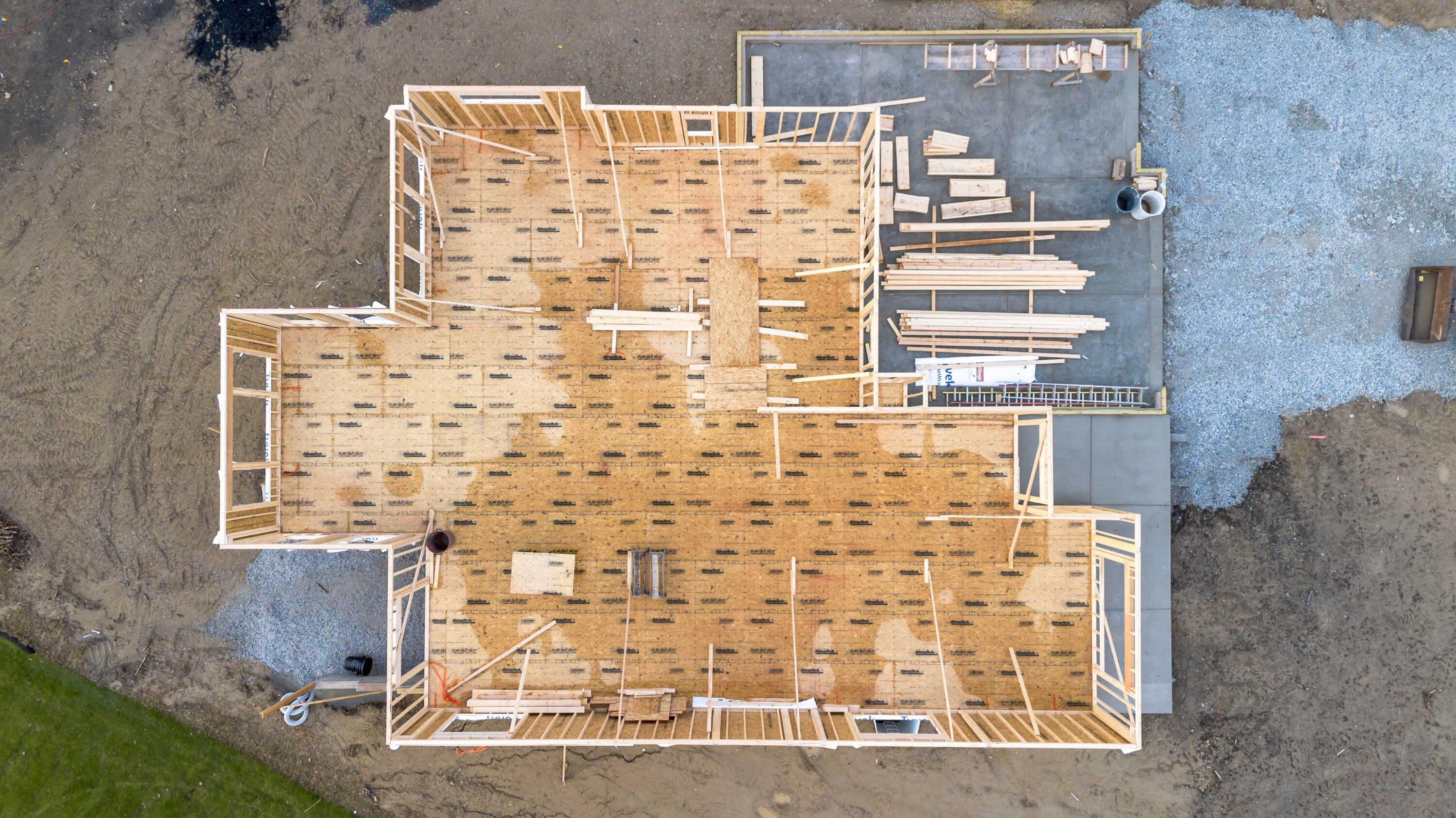 12600 Woodside Drive