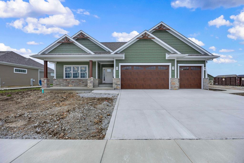 Photo of 12600 Woodside Drive, Cedar Lake, IN 46303 (MLS # 829533)