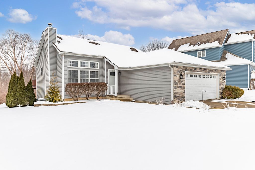 Photo of 17 Browning Lane, Valparaiso, IN 46383 (MLS # 833762)