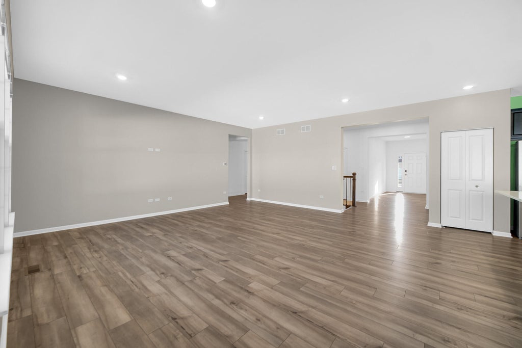 Photo of 11110 Alabama Place, Crown Point, IN 46307 (MLS # 845320)