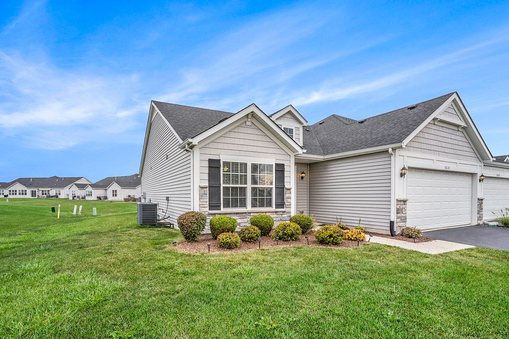 Photo of 10224 Pickett Way, Cedar Lake, IN 46303 (MLS # 829316)